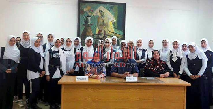 يوم ثقافى متنوع الانشطة لطالبات مدرسة احمد شلباية الثانوية بنات بمكتبة المجاهد حسن طوبار بالدقهلية