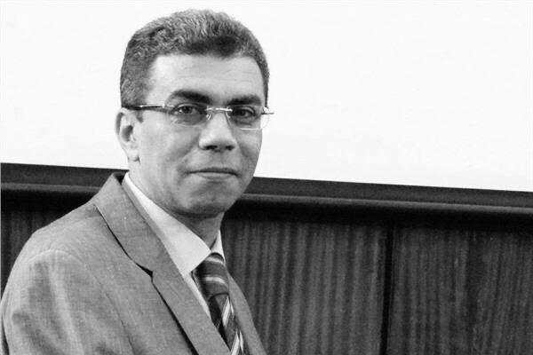 وكالة الانوار اليوم تنعى الكاتب الصحفى الكبير ياسر رزق